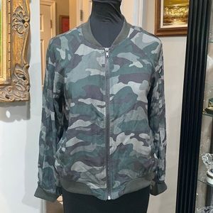 BB Dakota Crepe Camouflage Zip Up lightweight 80’s style Jacket Medium VGUC